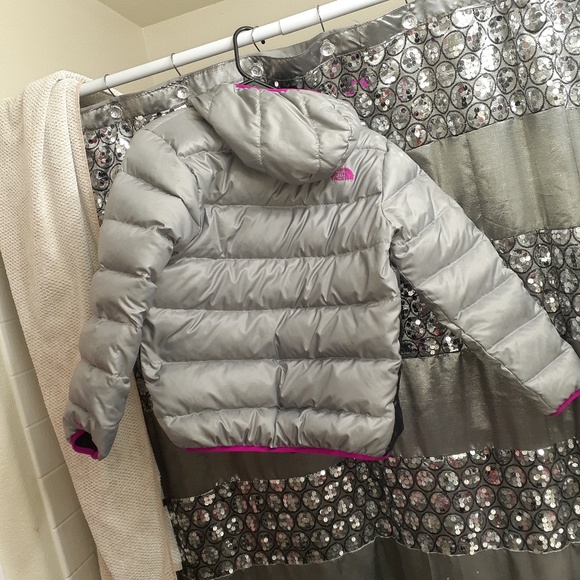 The North Face puffer jacket - Picture 9 of 10